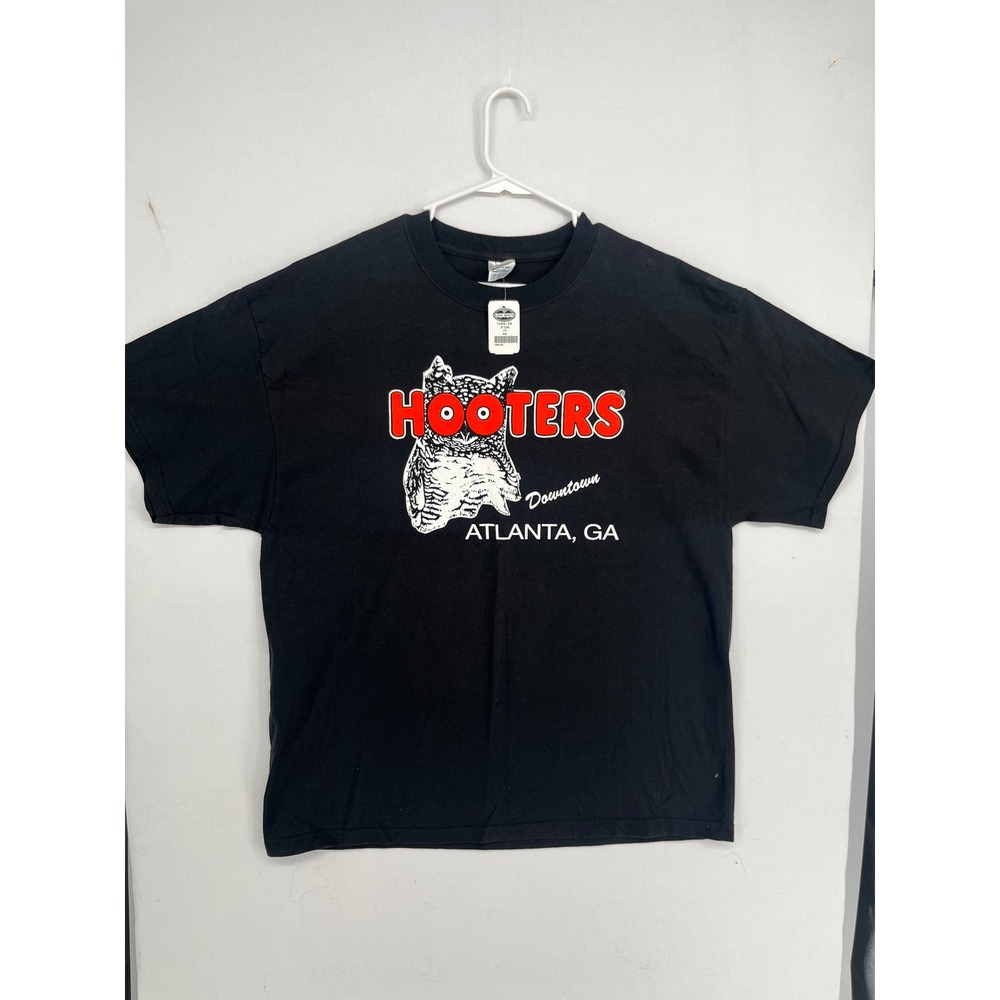 Hooters Atlanta GA T-Shirt Mens XL Black Delightfully Tacky Graphic Tee Delta